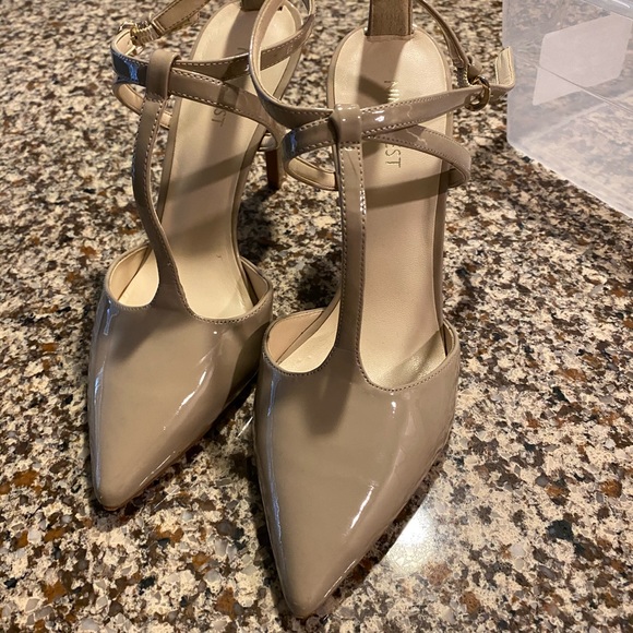 Nude heels - Picture 1 of 3